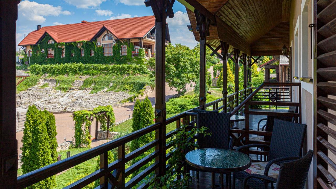 Chateau Vartely ออร์เฮ ภายนอก รูปภาพ