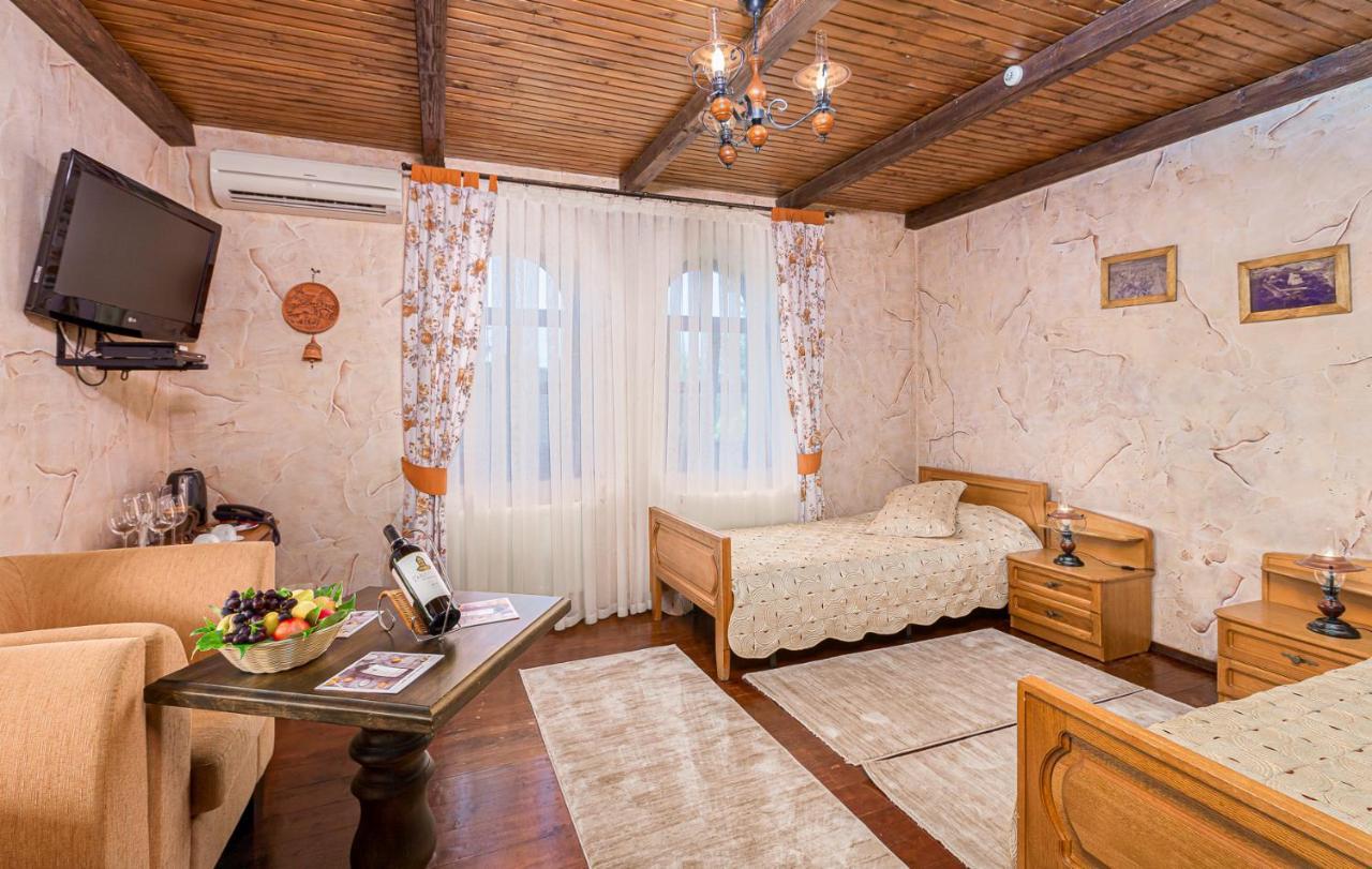 Chateau Vartely ออร์เฮ ภายนอก รูปภาพ