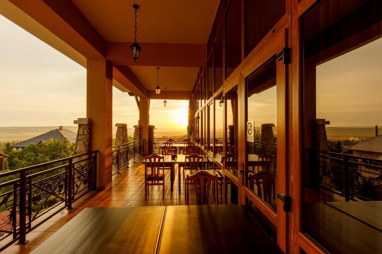 Chateau Vartely ออร์เฮ ภายนอก รูปภาพ