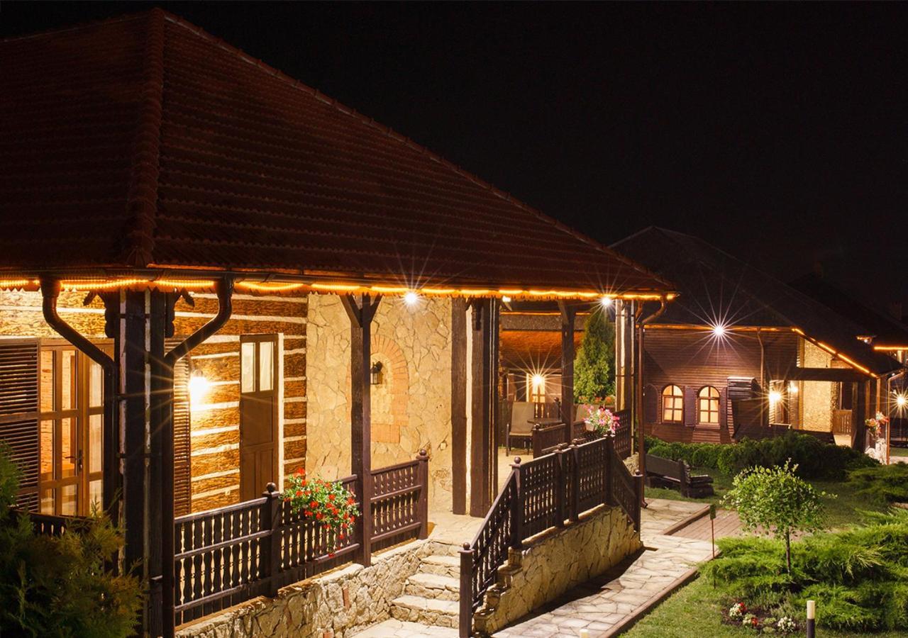 Chateau Vartely ออร์เฮ ภายนอก รูปภาพ